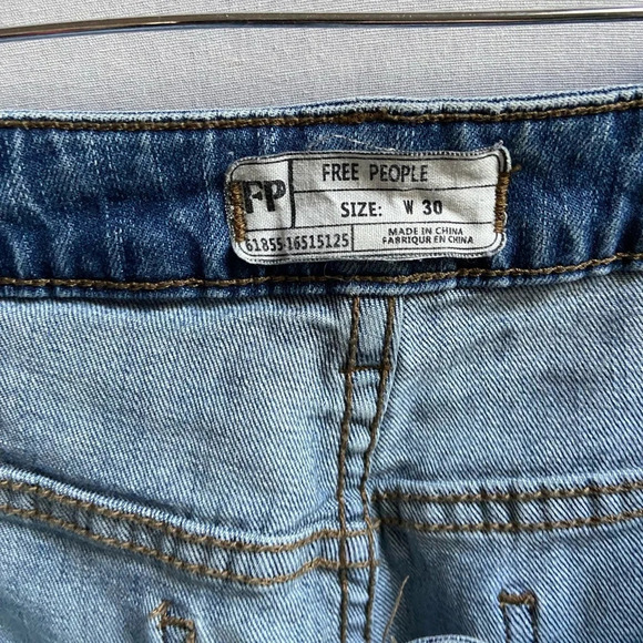 Free People mid rise cropped straight leg flare jeans Sz 30 - Picture 7 of 9